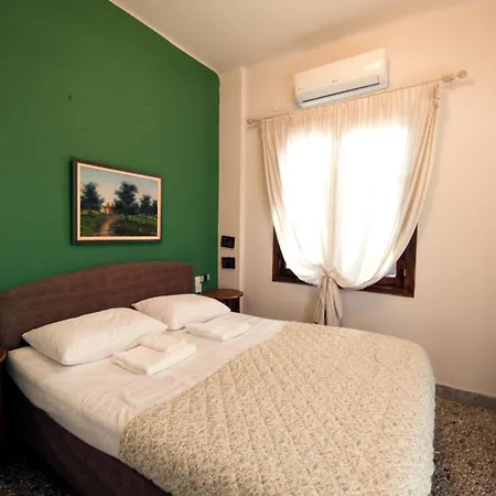 Ariadne's Stone Private Luxury House Bendevis